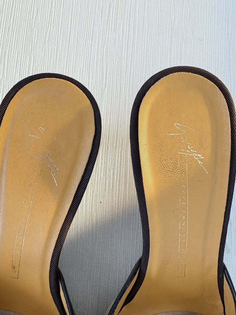 Vintage Giuseppe Zanotti Sculptural Kitten Heel Mules EU 38.5 - Picture 6 of 8